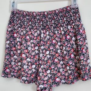 American Eagle floral shorts